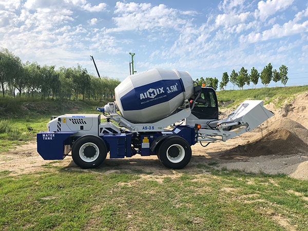 Self Loading Concrete Mixer Price